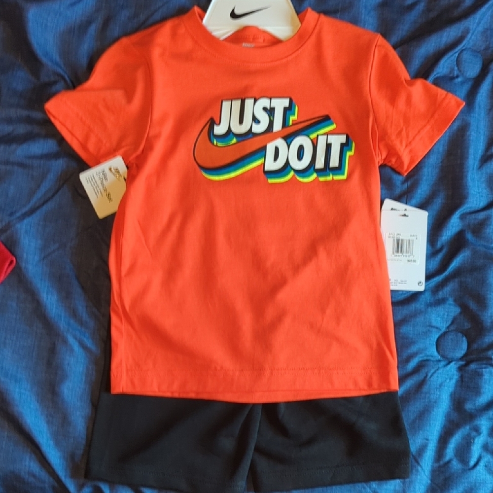 NWT Nike Orange and Black Short Sleeve Tee Just Do It Graphic